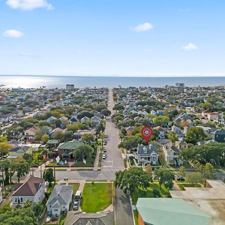 Historic Galveston Family Beach Home With 3 King Beds Luaran gambar